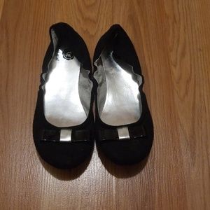 Girls flats